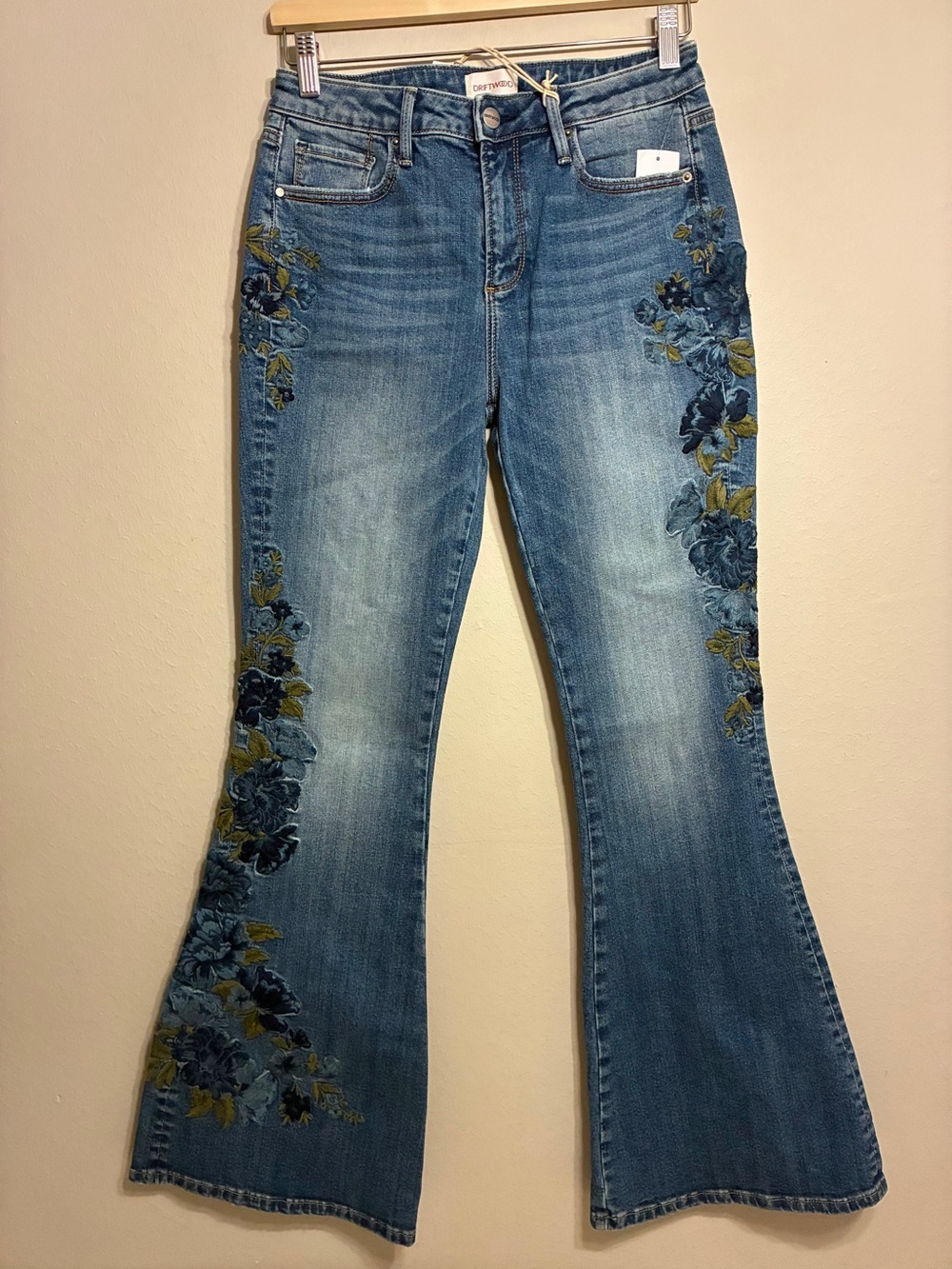 NWT DRIFTWOOD Free People Farrah bluebell Embroidery Flare High-Rise Jeans 26